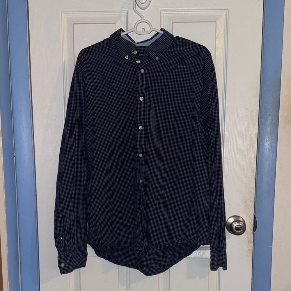 Nautica Men's Dark Checkered Button Down Shirt